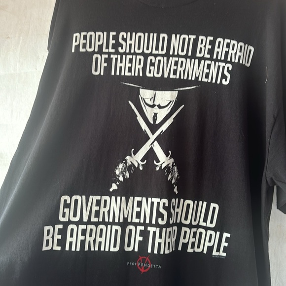 Vintage V is for Vendetta promotional tee - Picture 2 of 6